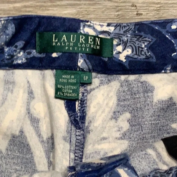 LAUREN RALPH LAUREN Floral Capris dark blue Cotton/Spandex size 6P - Picture 2 of 7